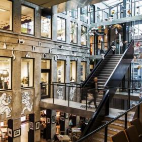 Biblioteket på Rentemestervej i Nordvest i København fungerer som kulturhus med bibliotek, café, filmklub og mange andre arrangementer. Foto: Simon Fals / Ritzau Scanpix